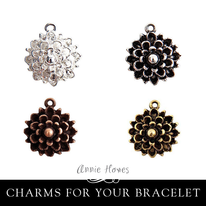 Mumm Flower Charm. Nunn Design