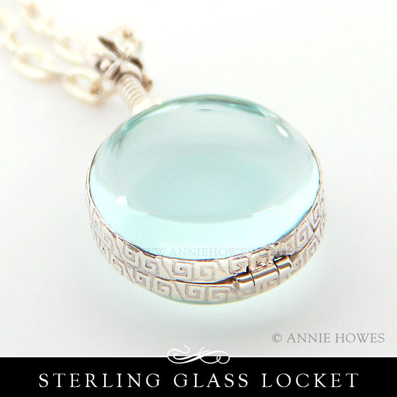 Sterling Silver and Glass Locket - Circle
